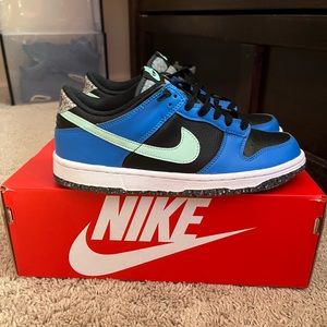 Crater blue black dunks